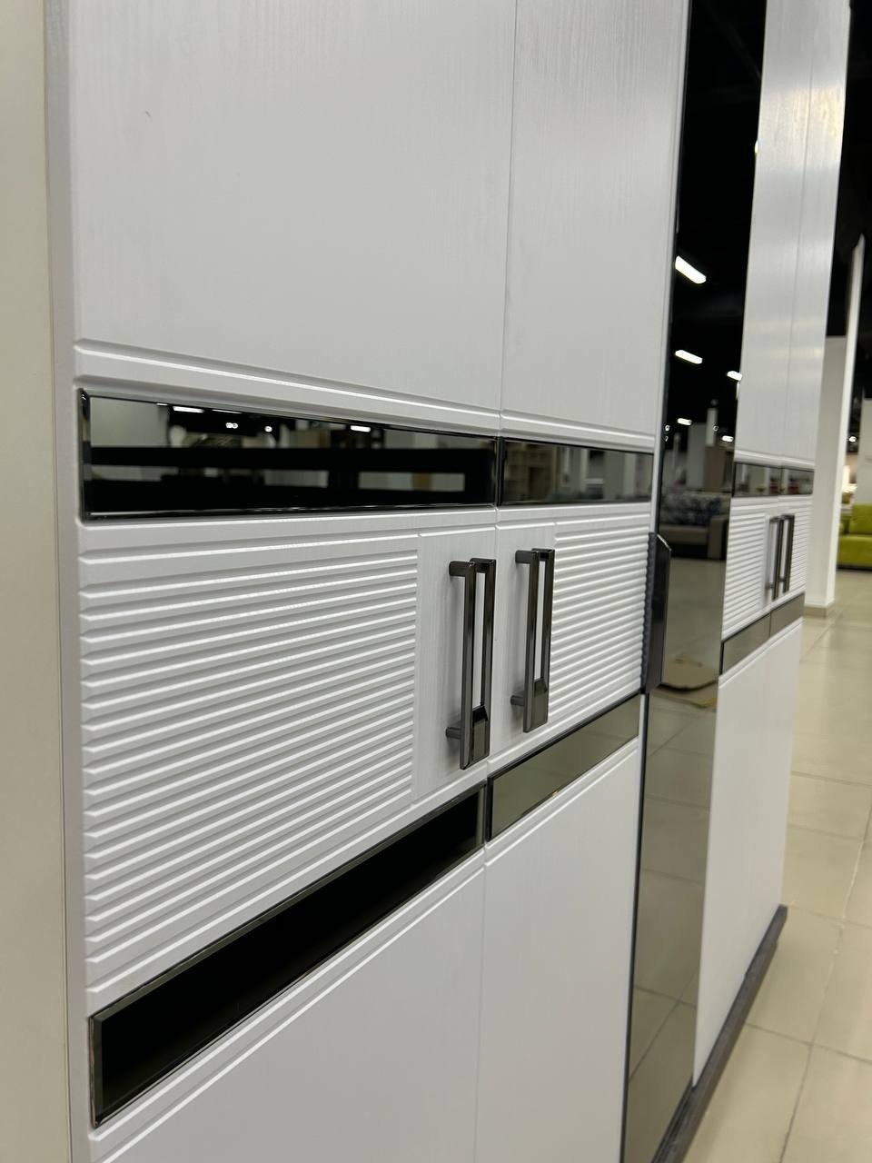 Распашной шкаф DOMA Распашной шкаф 5D-200, 200x216х53 см, белый купить,NaN