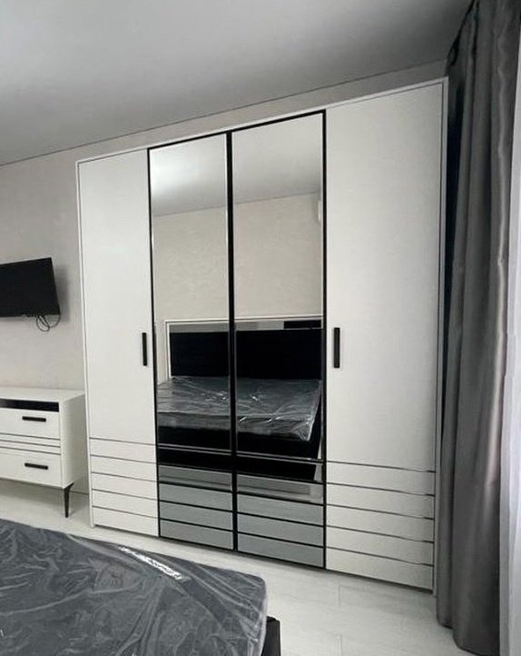Распашной шкаф DOMA Распашной шкаф 4D 8465, 183x220х53 см, белый, темно-серый купить,NaN