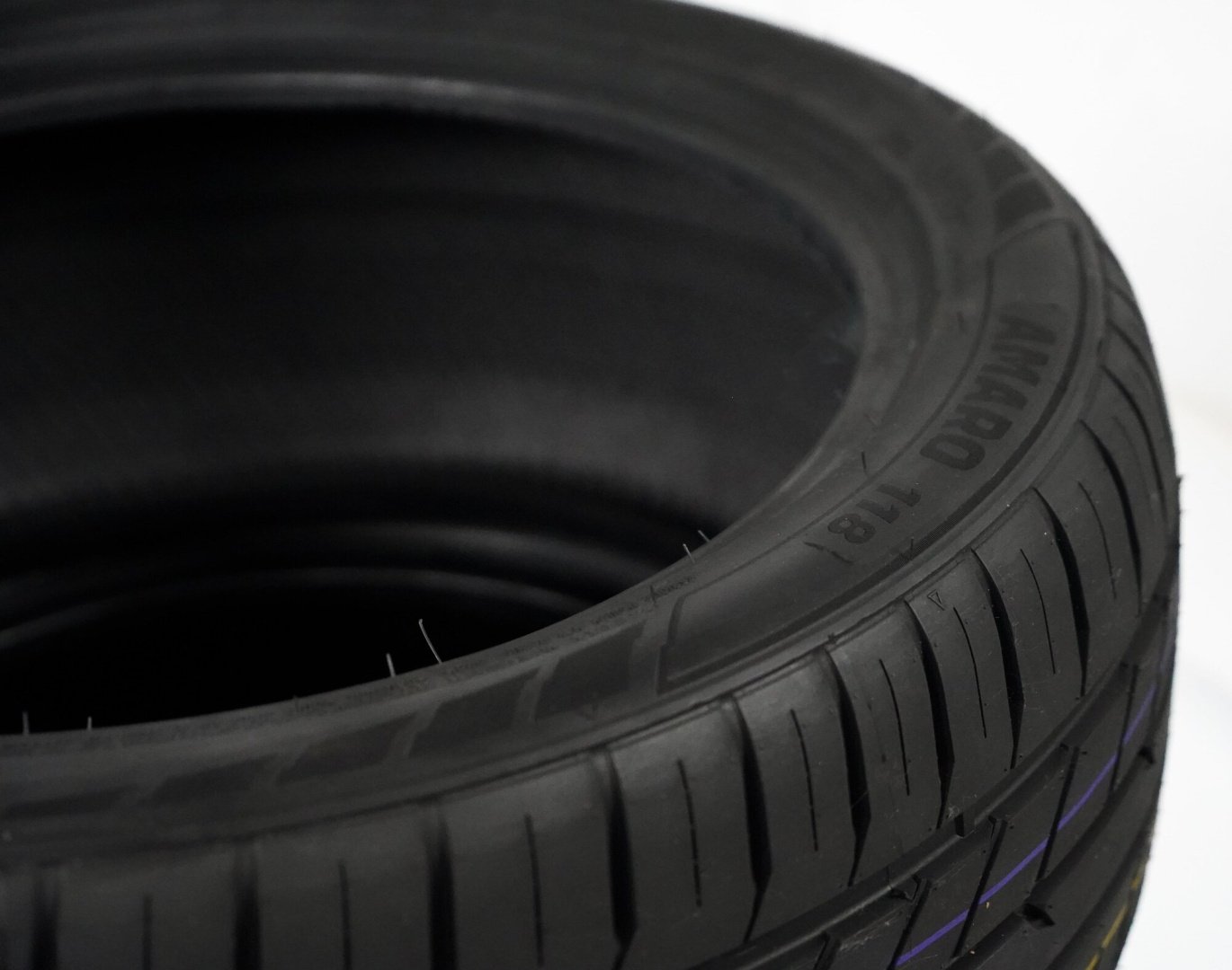 Roador AMARO118 245/40 R19 98 W купить,NaN