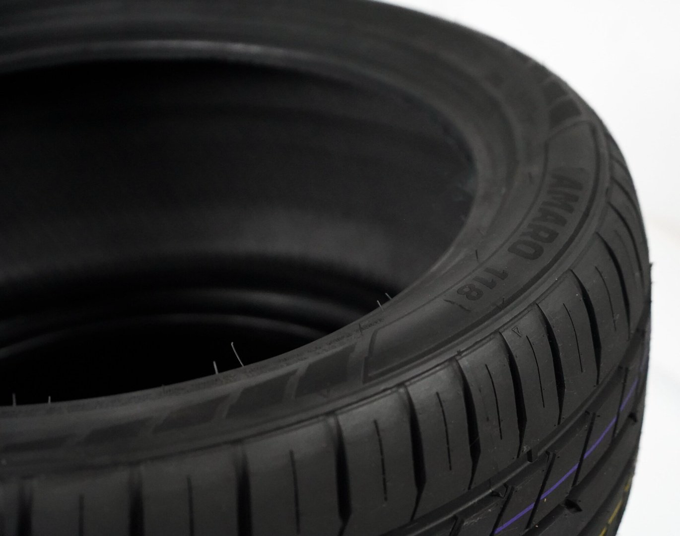 Roador AMARO118 245/40 R19 98 W купить,NaN