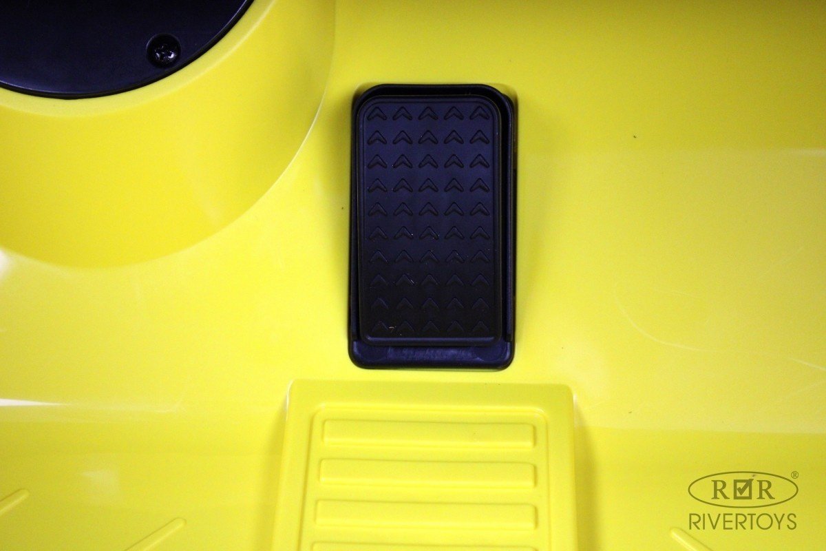 River Toys Lamborghini A111MP черный, желтый