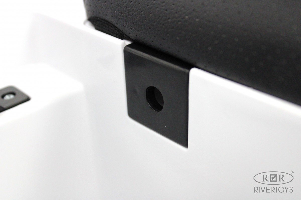 River Toys T222TT белый