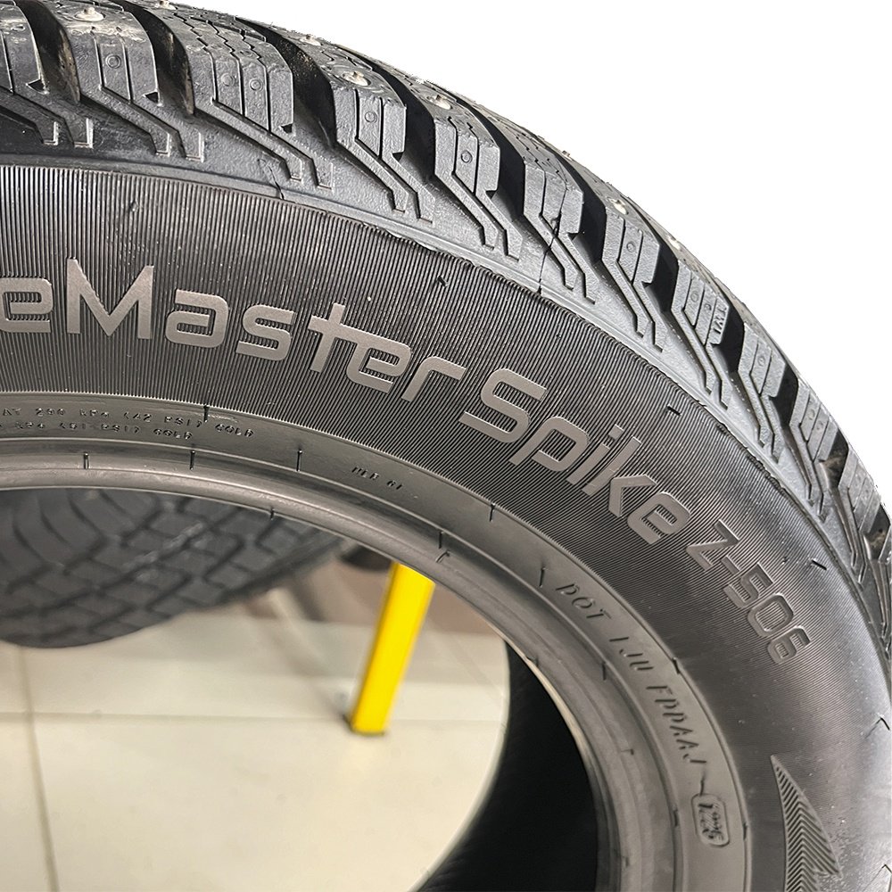 Yartu Z-506 215/60 R17 96 T с шипами купить,NaN