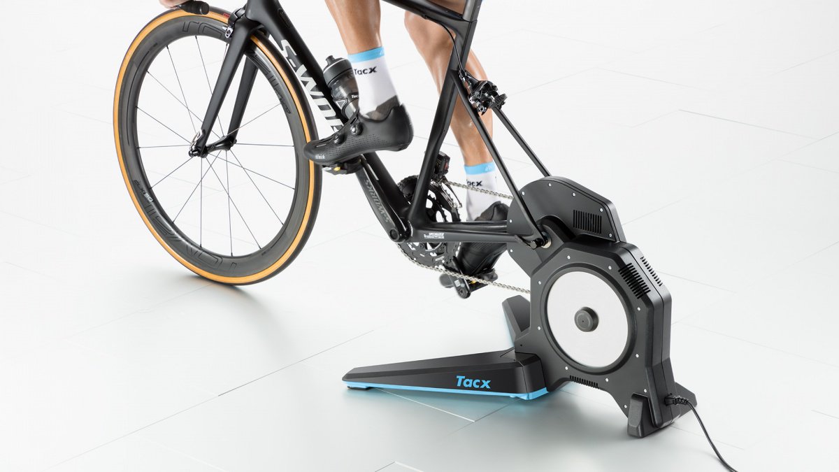 Велотренажёр Tacx Flux 2 Smart черный купить,NaN