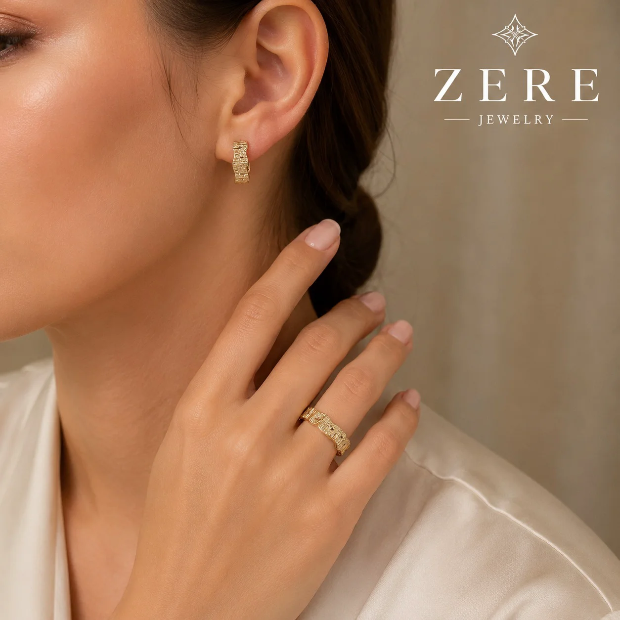 Комплект Zere серьги и кольцо золото 585  5.11 гр 18.5р купить,418020