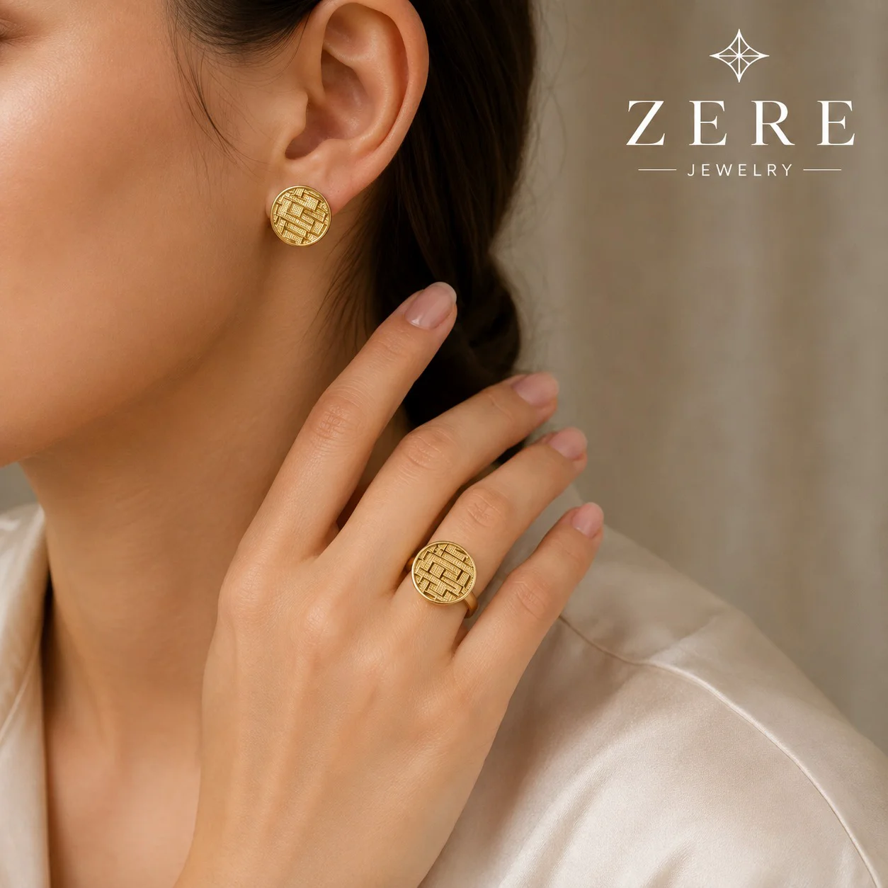 Комплект Zere серьги и кольцо золото 8.33 гр 18р купить,682060