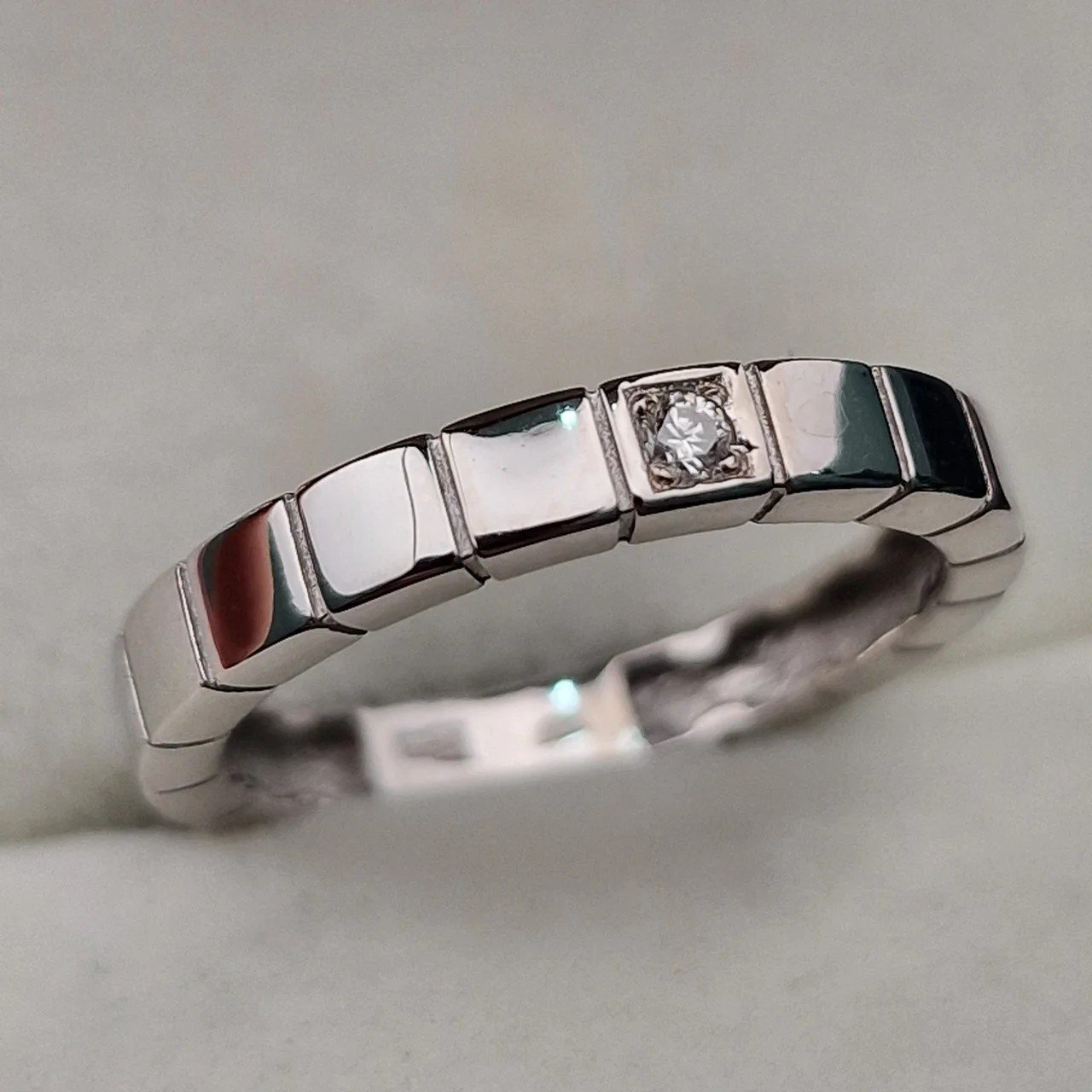 Кольцо Deimantas 106078733 17р 3,18гр 0,035ct. купить,NaN