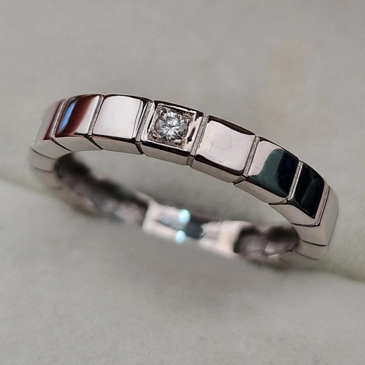 Кольцо Deimantas 106078733 17р 3,18гр 0,035ct. купить,NaN