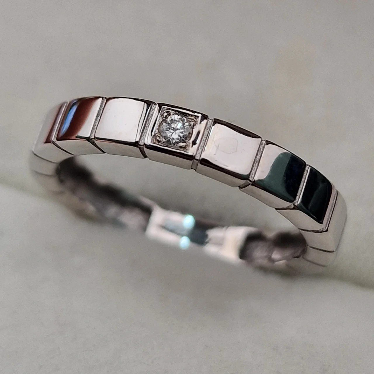 Кольцо Deimantas 106078733 17р 3,18гр 0,035ct. купить,NaN