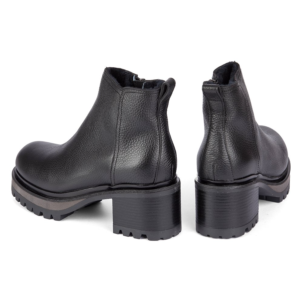 Ботинки Laura Bellariva Cervo Nero black 38.5 купить,96000
