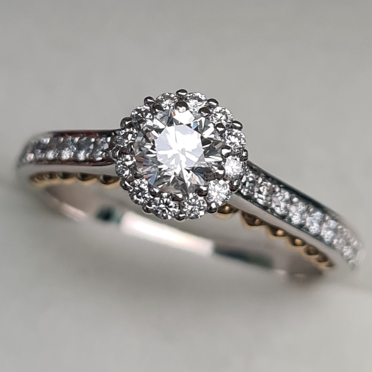 Кольцо Deimantas 98275524 17р 3,77гр 0,65ct. купить,NaN