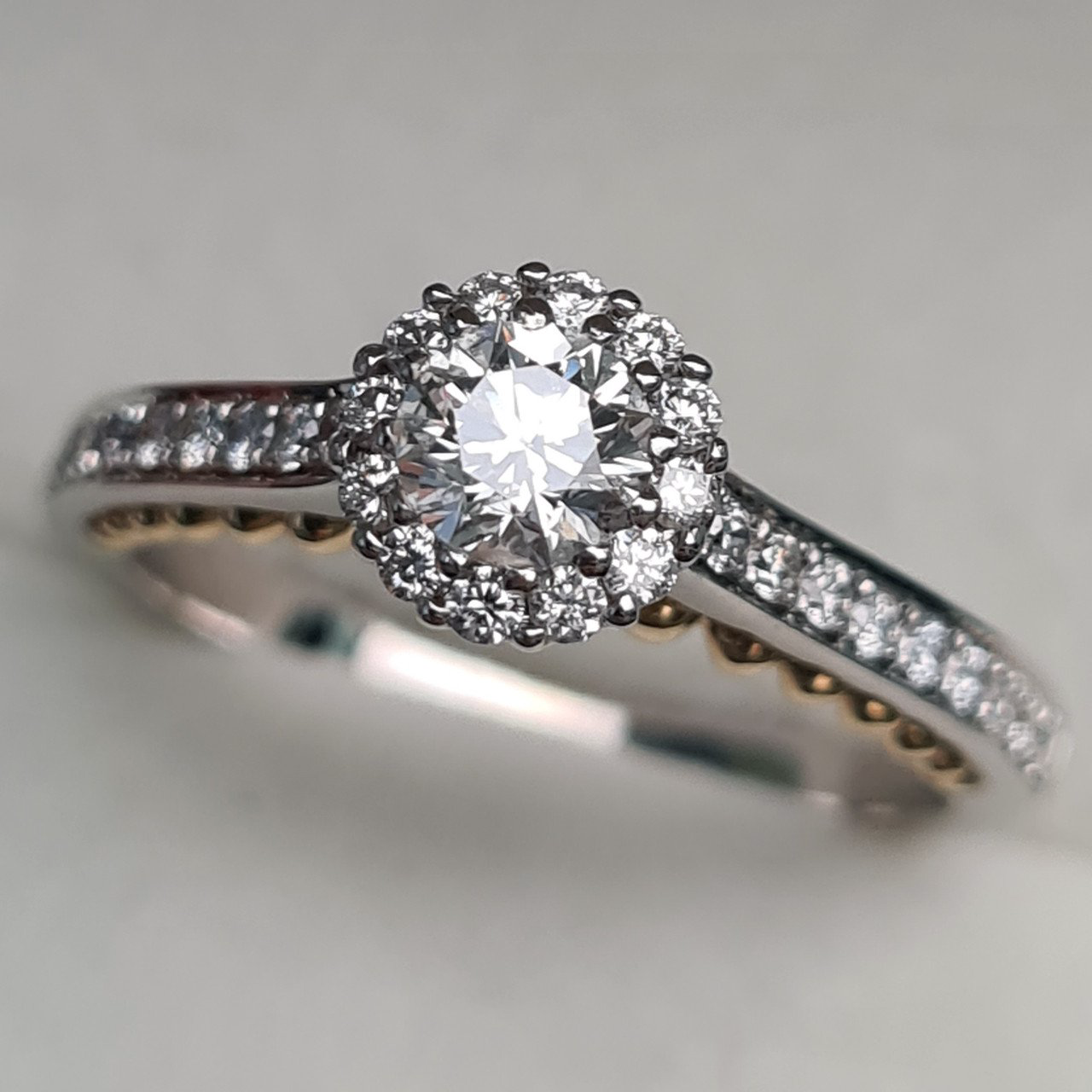 Кольцо Deimantas 98275524 17р 3,77гр 0,65ct. купить,NaN