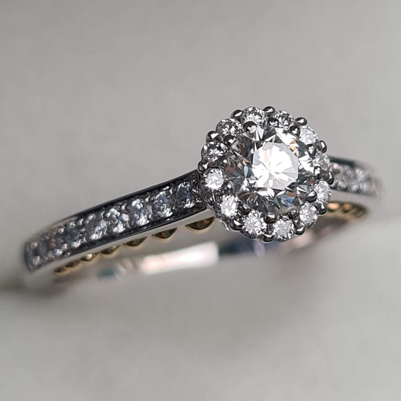 Кольцо Deimantas 98275524 17р 3,77гр 0,65ct. купить,NaN