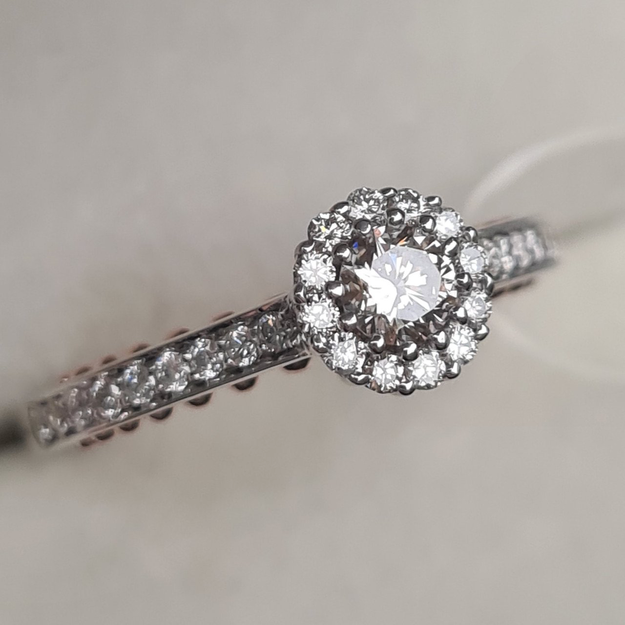 Кольцо Deimantas 98276474 17,2р 3,8гр 0,65ct. купить,NaN