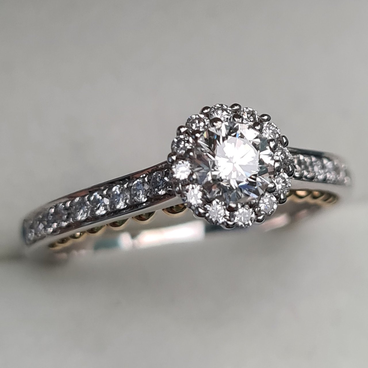 Кольцо Deimantas 98275524 17р 3,77гр 0,65ct. купить,NaN