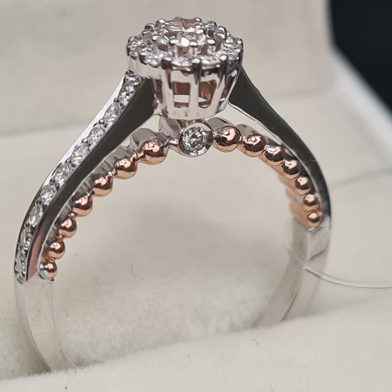 Кольцо Deimantas 98276474 17,2р 3,8гр 0,65ct. купить,NaN