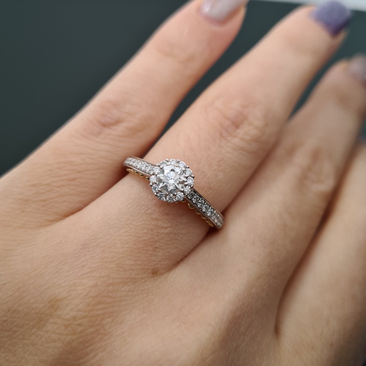 Кольцо Deimantas 98275524 17р 3,77гр 0,65ct. купить,NaN