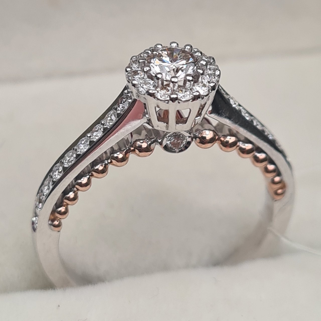 Кольцо Deimantas 98276474 17,2р 3,8гр 0,65ct. купить,NaN