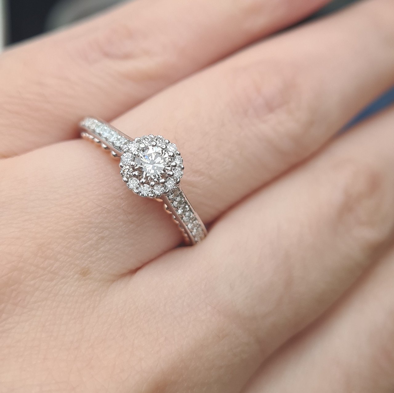 Кольцо Deimantas 98276474 17,2р 3,8гр 0,65ct. купить,NaN