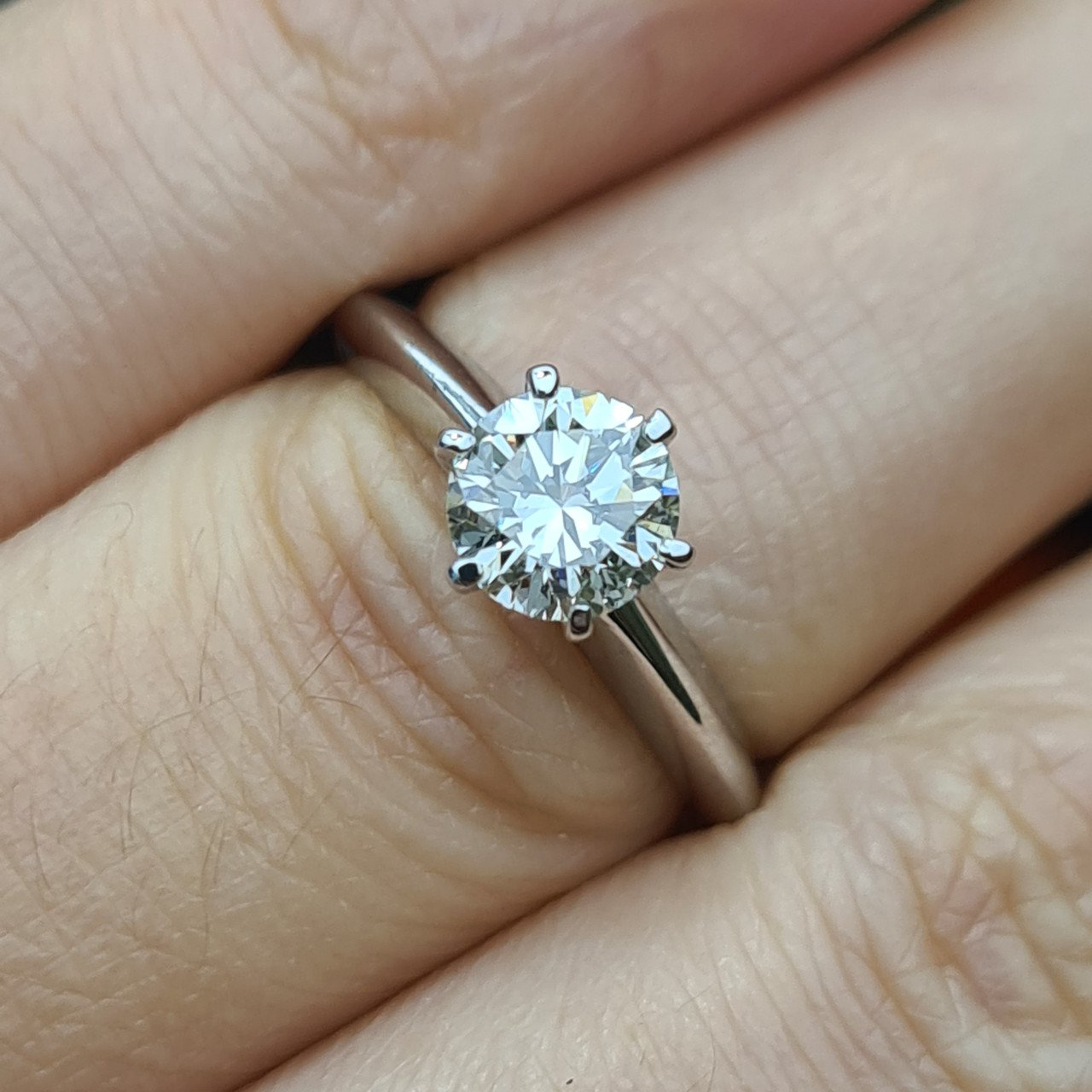 Кольцо Deimantas 98364192 16р 2,77гр 0,90ct. купить,NaN