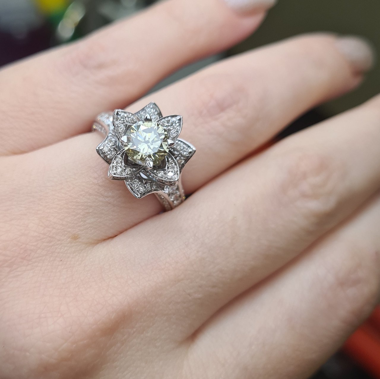 Кольцо Deimantas 98364199 17,5р 7,41гр 2,31ct. купить,NaN