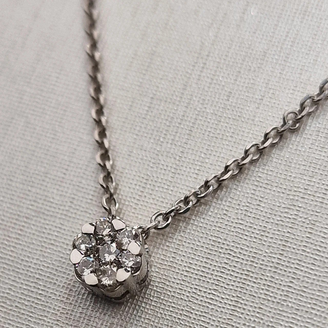 Колье Deimantas 106086045 45см 2,84гр 0,17ct. купить,NaN