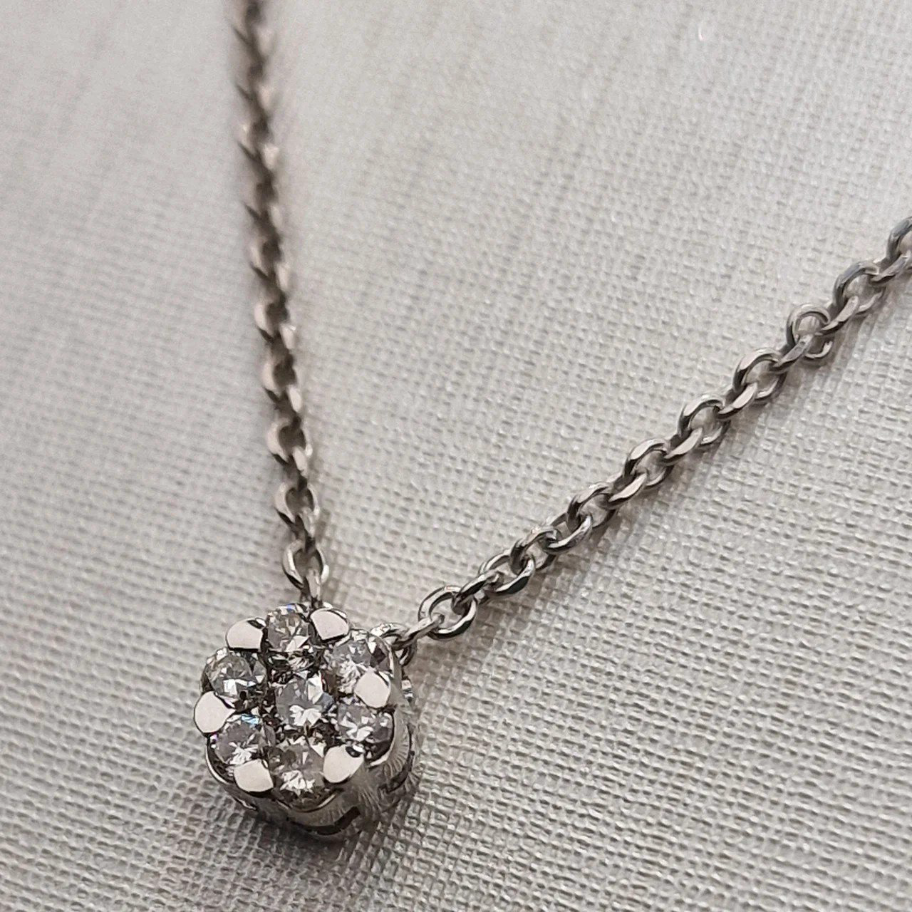 Колье Deimantas 106086045 45см 2,84гр 0,17ct. купить,NaN