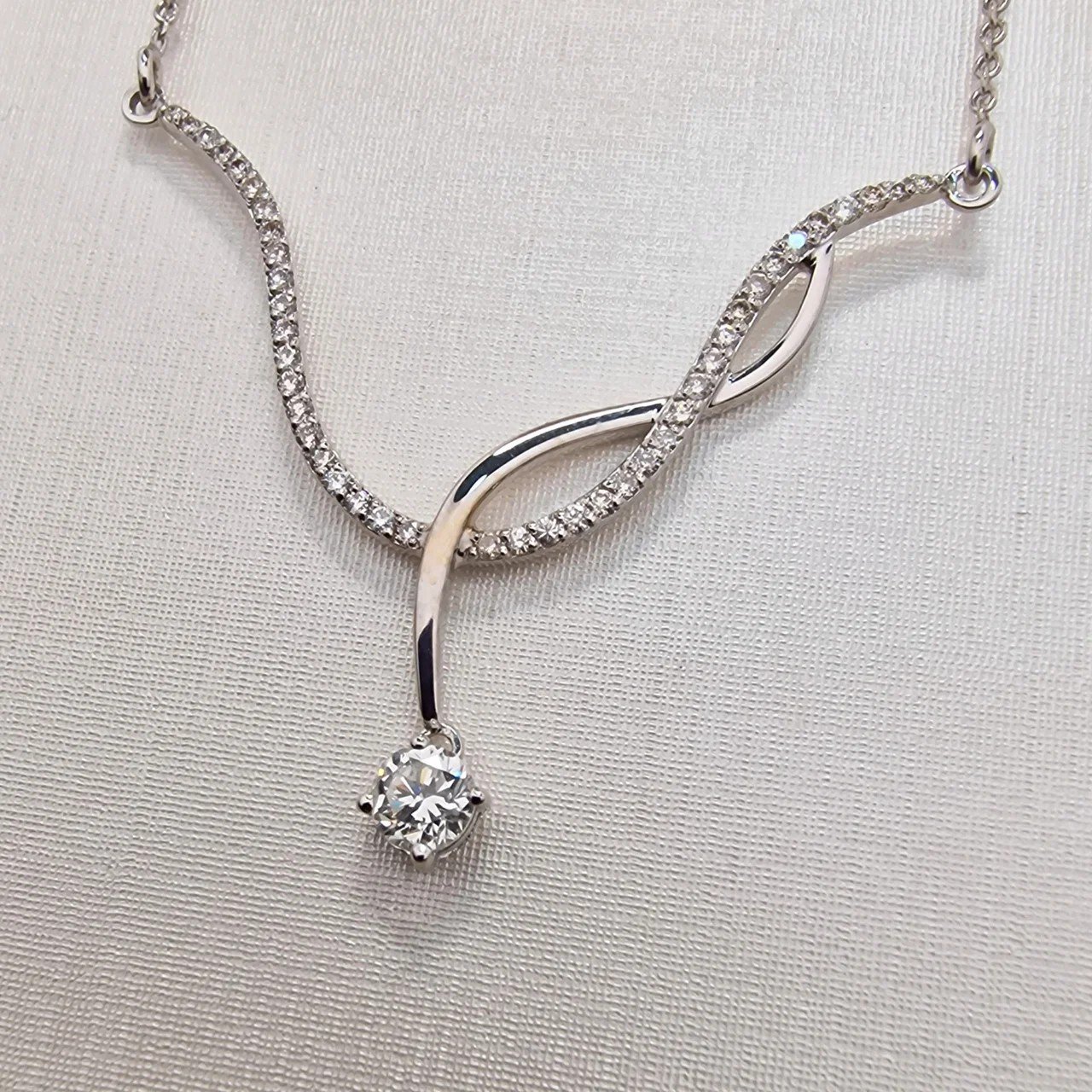 Колье Deimantas 106086050 45см 4,71гр 0,698ct. купить,NaN