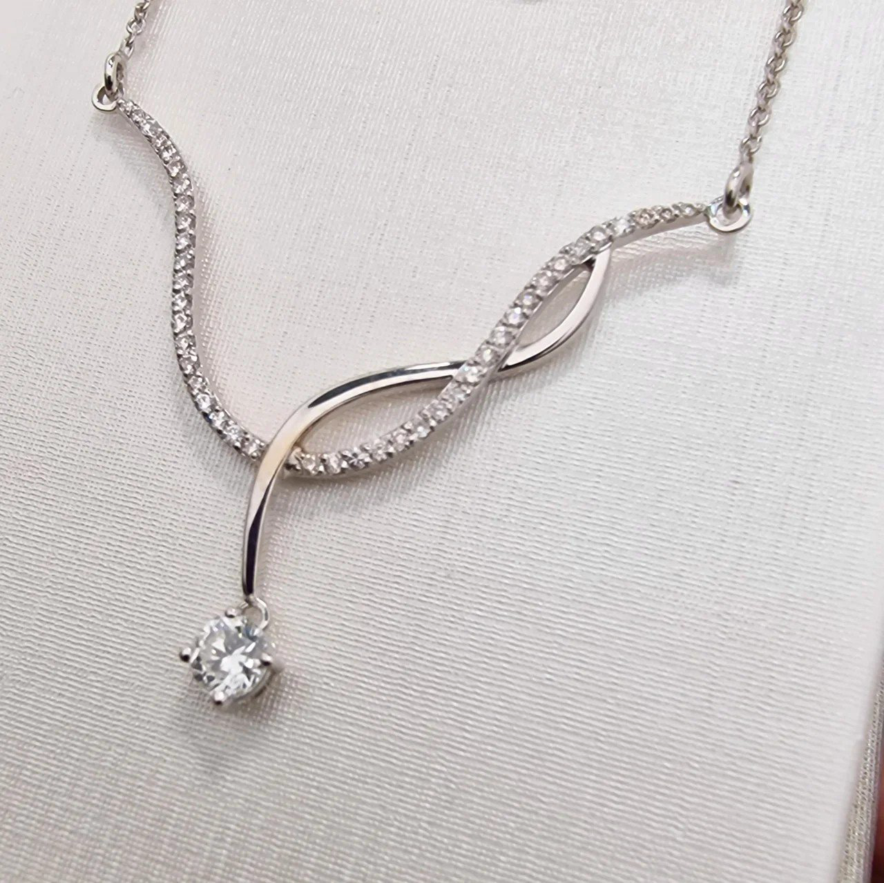 Колье Deimantas 106086050 45см 4,71гр 0,698ct. купить,NaN