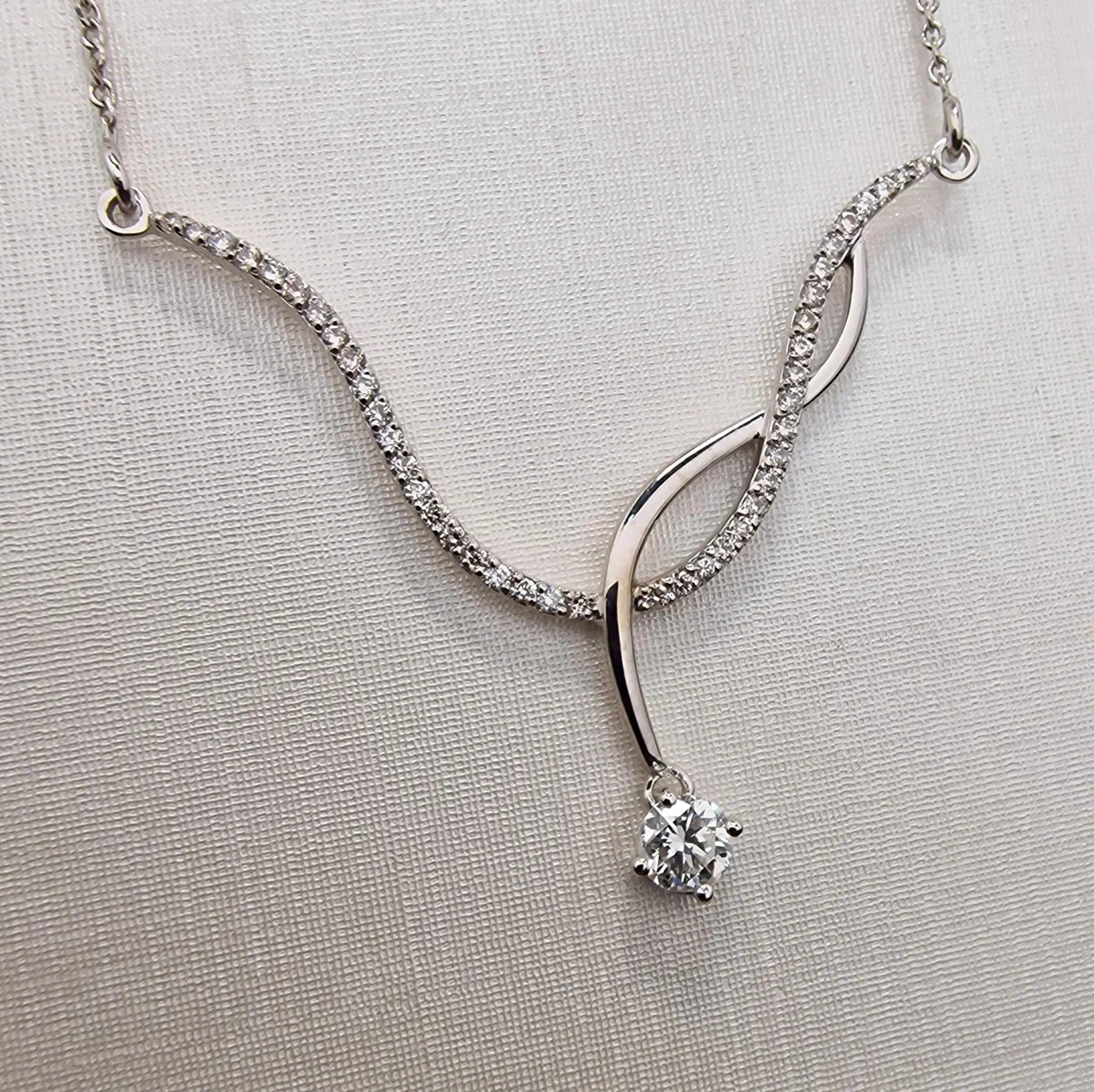 Колье Deimantas 106086050 45см 4,71гр 0,698ct. купить,NaN