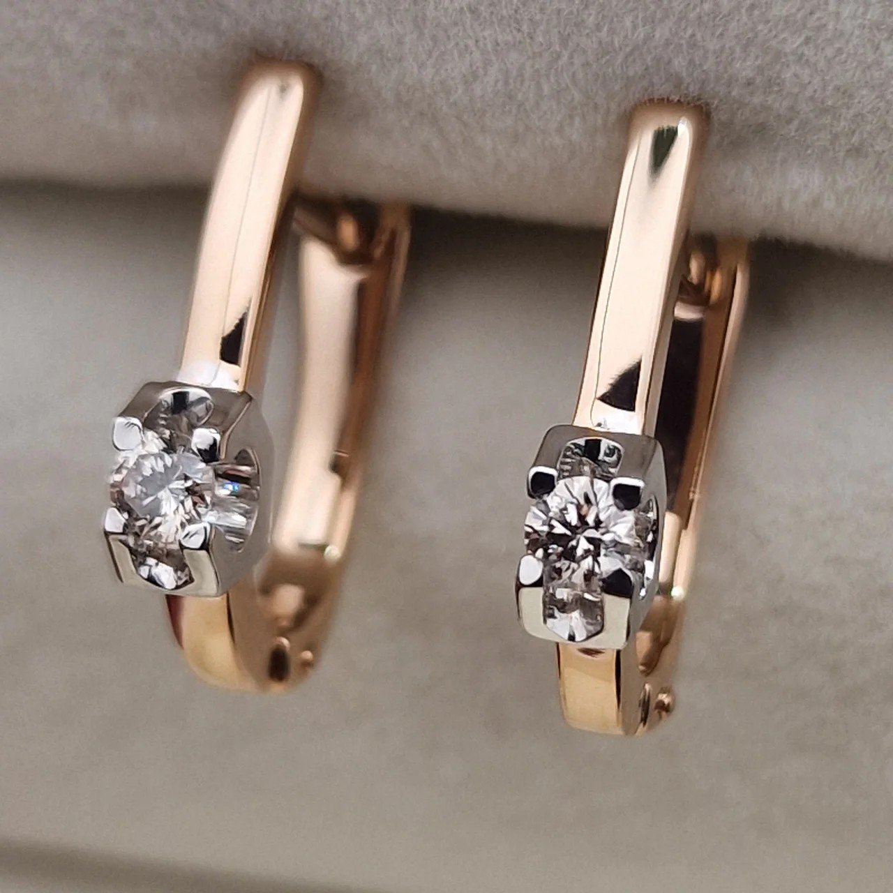 Серьги Deimantas 106081853 2,79гр 0,16ct. купить,NaN