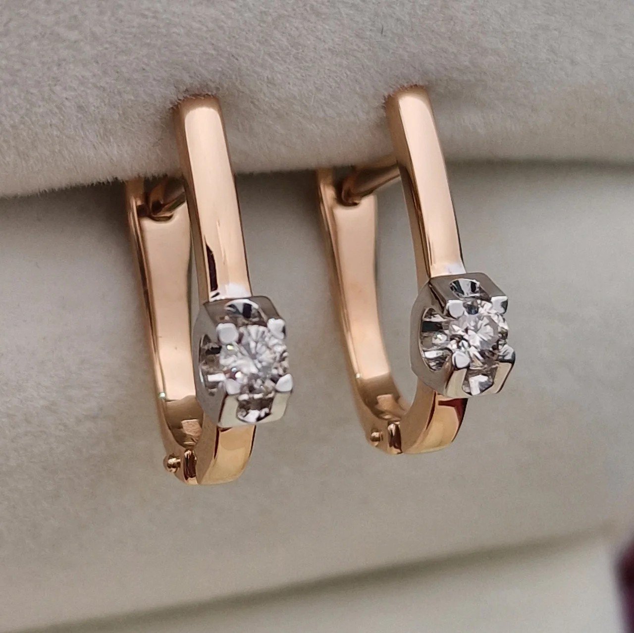 Серьги Deimantas 106081853 2,79гр 0,16ct. купить,NaN