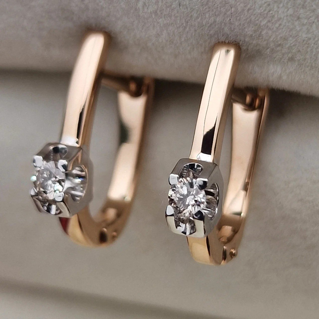 Серьги Deimantas 106081853 2,79гр 0,16ct. купить,NaN