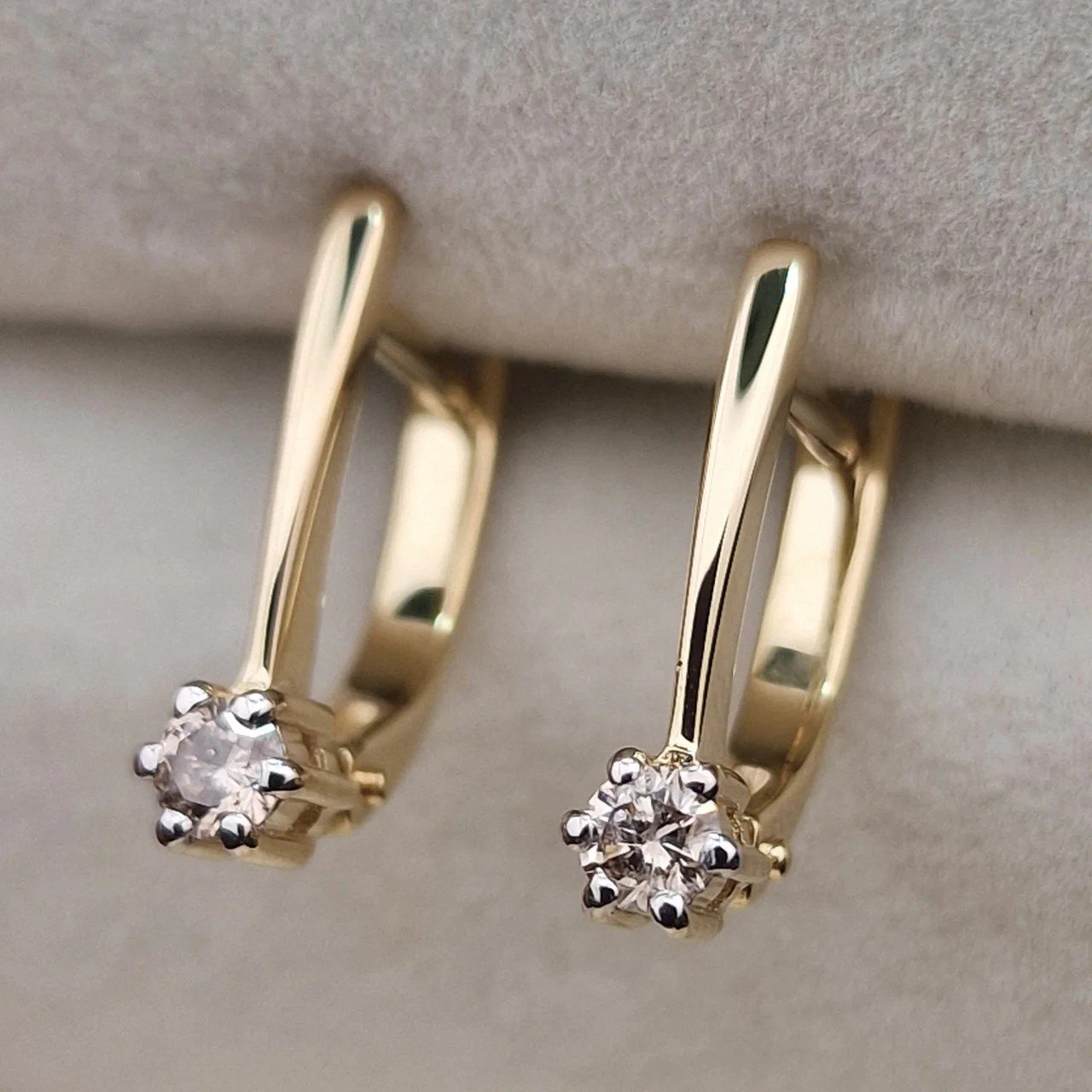 Серьги Deimantas 106082424 2,51гр 0,158ct. купить,NaN