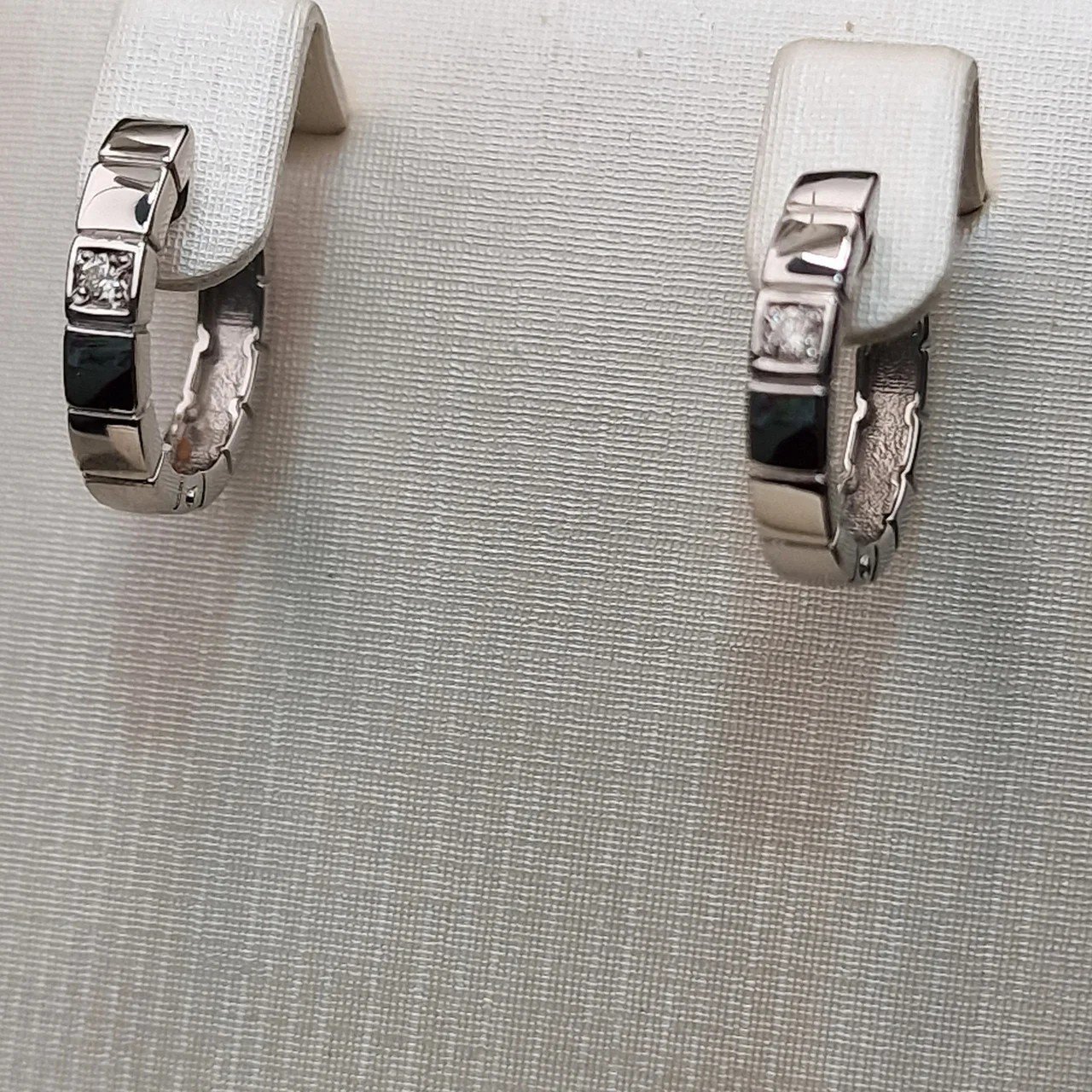 Серьги Deimantas 106082490 4,28гр 0,06ct. купить,NaN