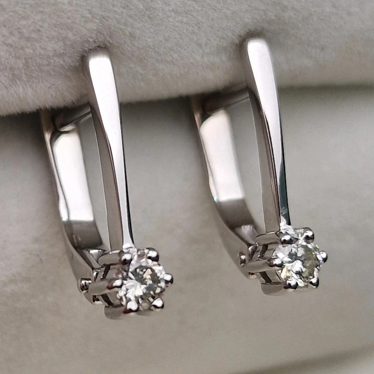 Серьги Deimantas 106082446 2,6гр 0,25ct. купить,NaN