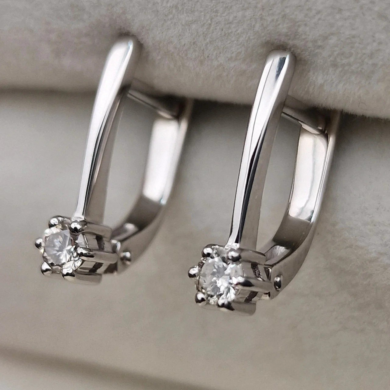 Серьги Deimantas 106082446 2,6гр 0,25ct. купить,NaN