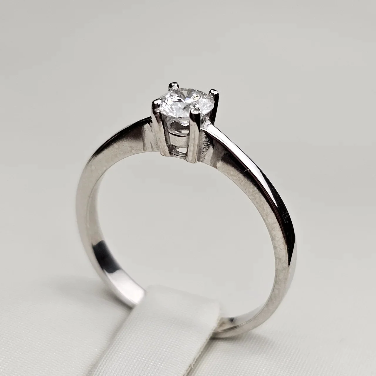 Кольцо Deimantas 113748788 17,5р 0,34ct. купить,NaN