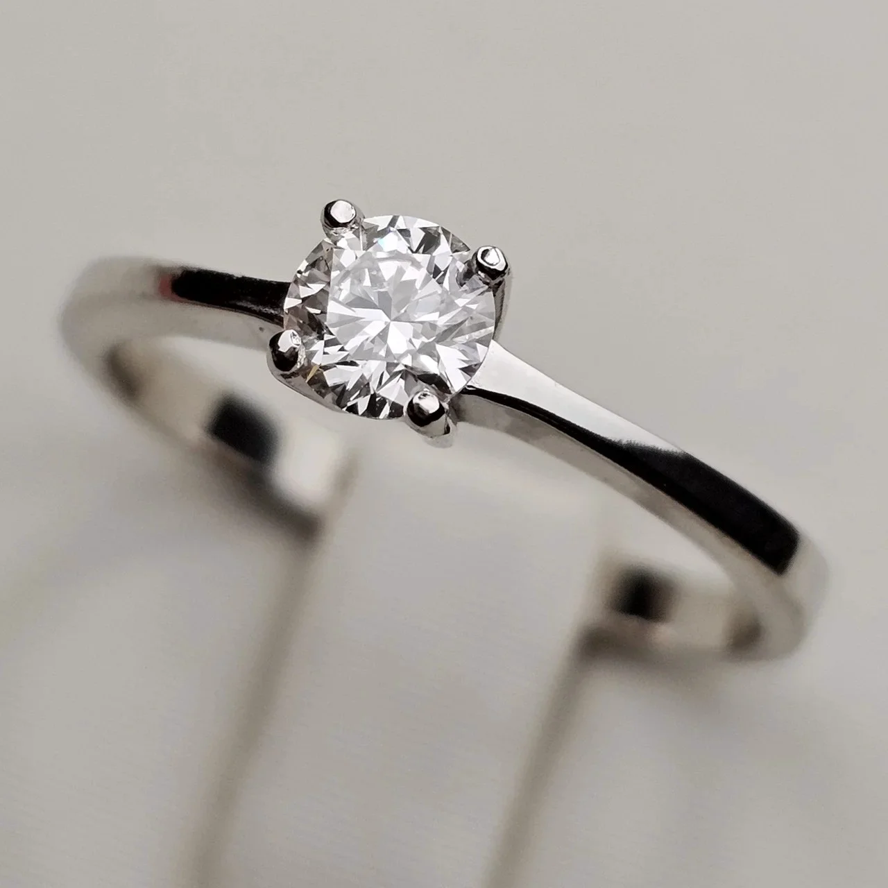 Кольцо Deimantas 113748788 17,5р 0,34ct. купить,NaN