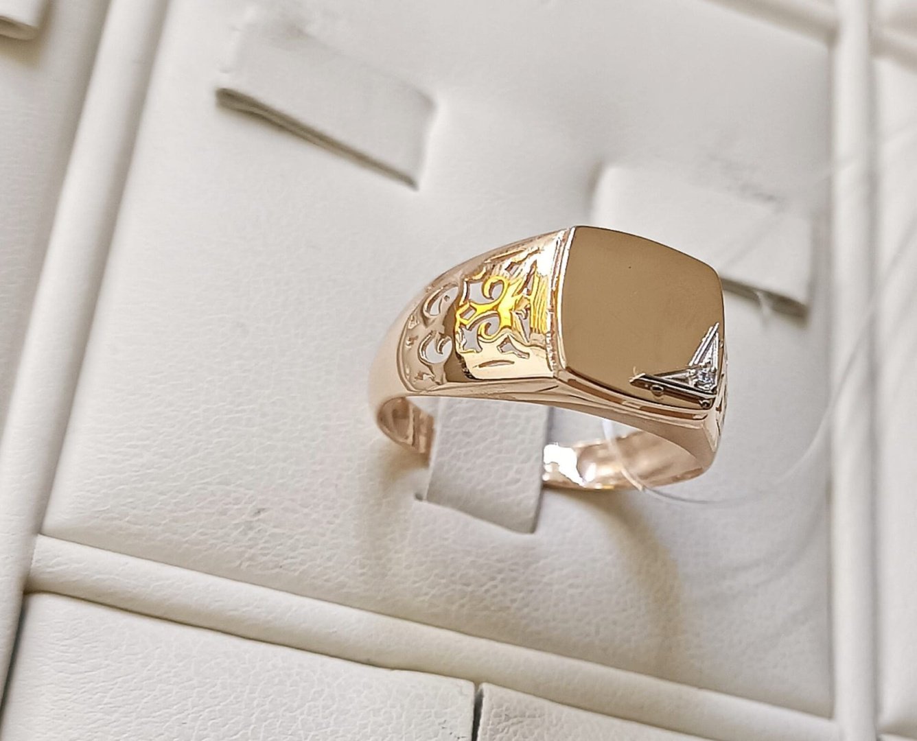 Кольцо Zoloto.ru 960090 размер 22 вес 3.57 г золото, цирконий - ForteMarket Кольцо Zoloto.ru 960090 размер 22 вес 3.57 г золото, цирконий купить,264950