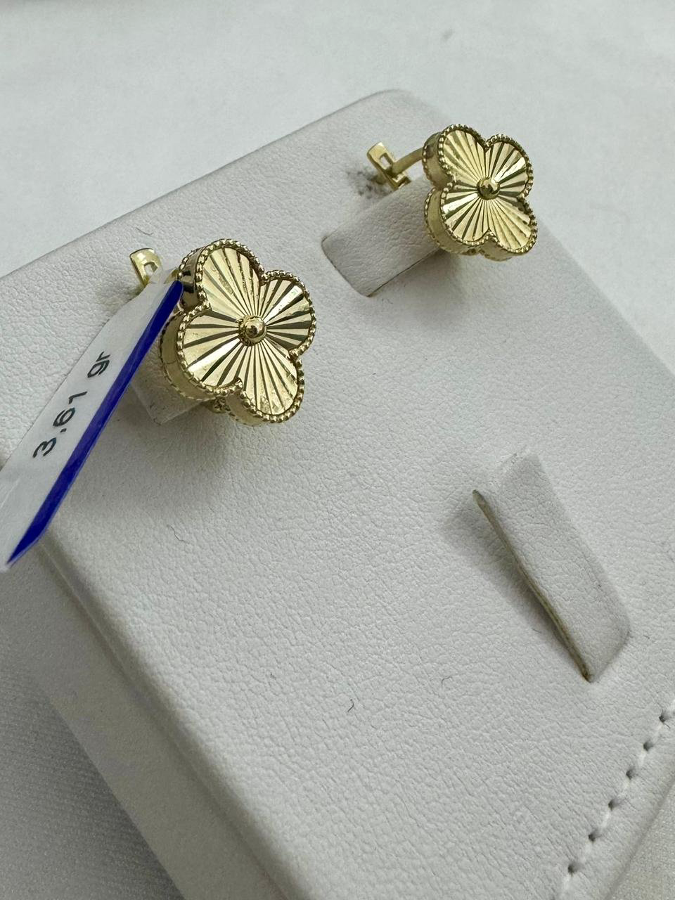 Серьги Italy Gold 017 вес 3.6 г золото, без вставок купить,NaN