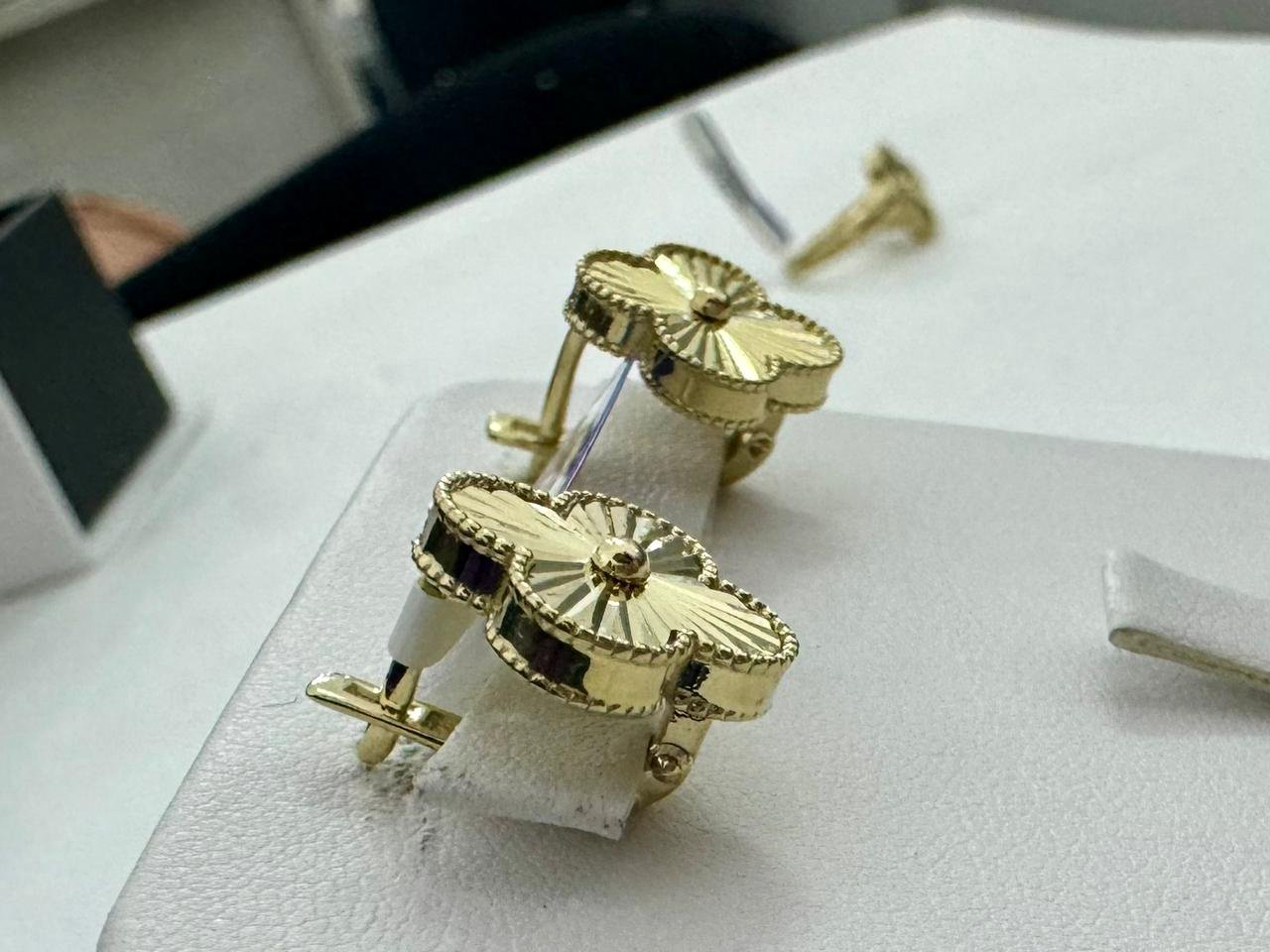 Серьги Italy Gold 017 вес 3.6 г золото, без вставок купить,NaN