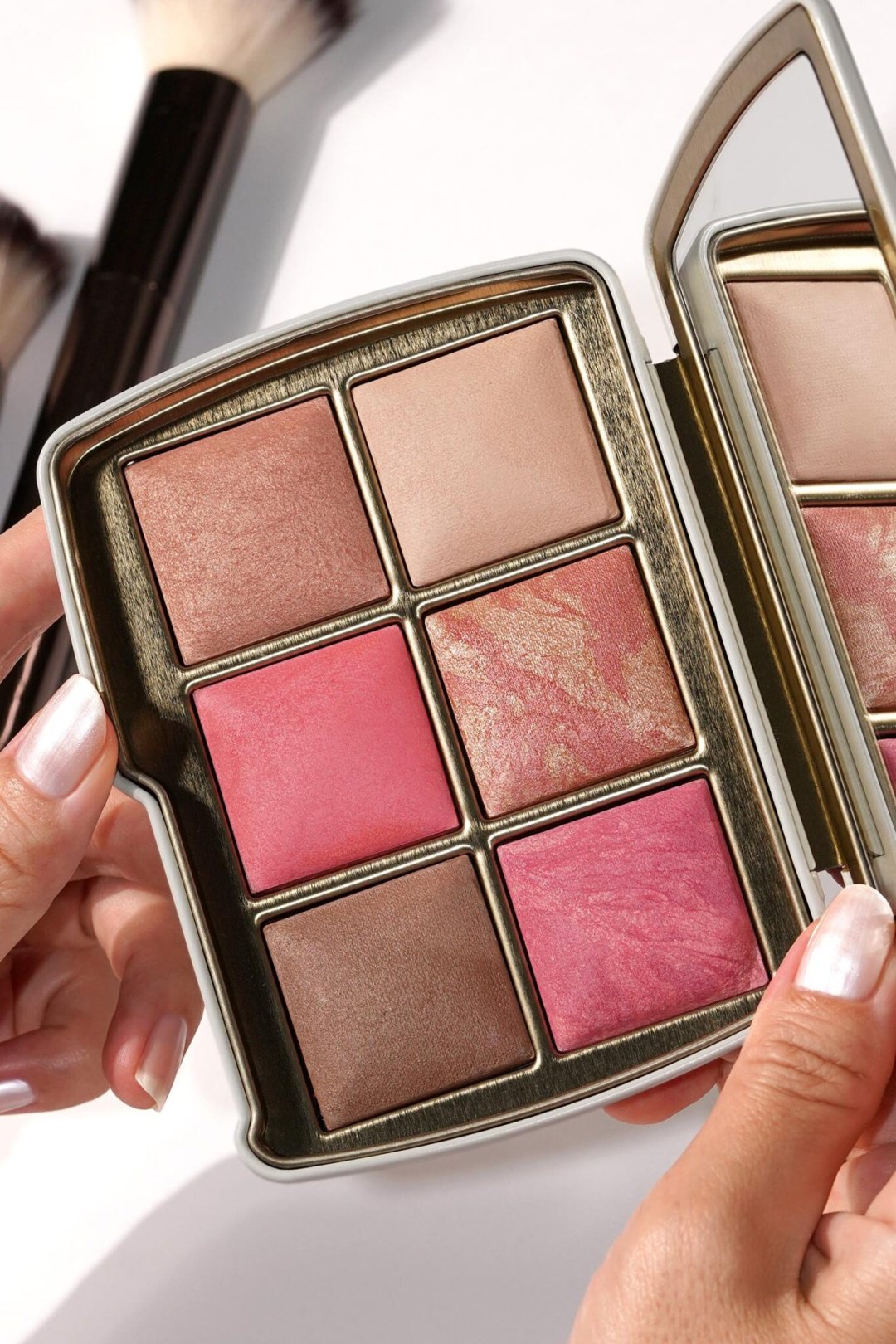 HOURGLASS AMBIENT LIGHTING EDIT - UNLOCKED румяна, бронзер, хайлайтер EVIL EYE PALETTE купить,NaN