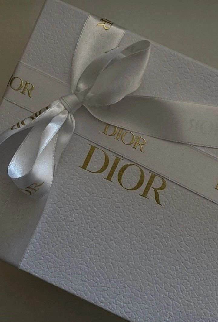 Dior Berry набор декоративной косметики для женщин купить,NaN