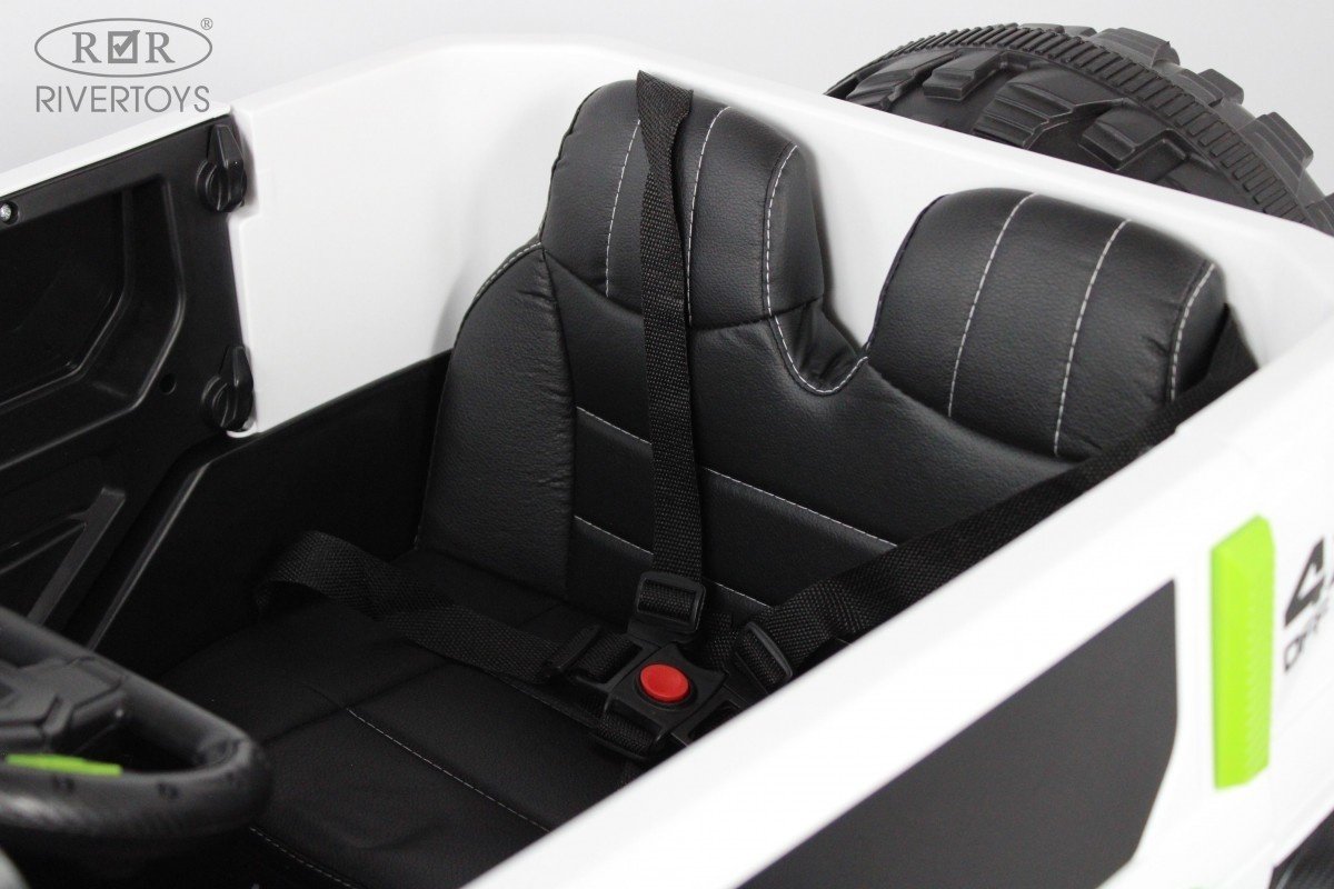 River Toys М222БХ белый