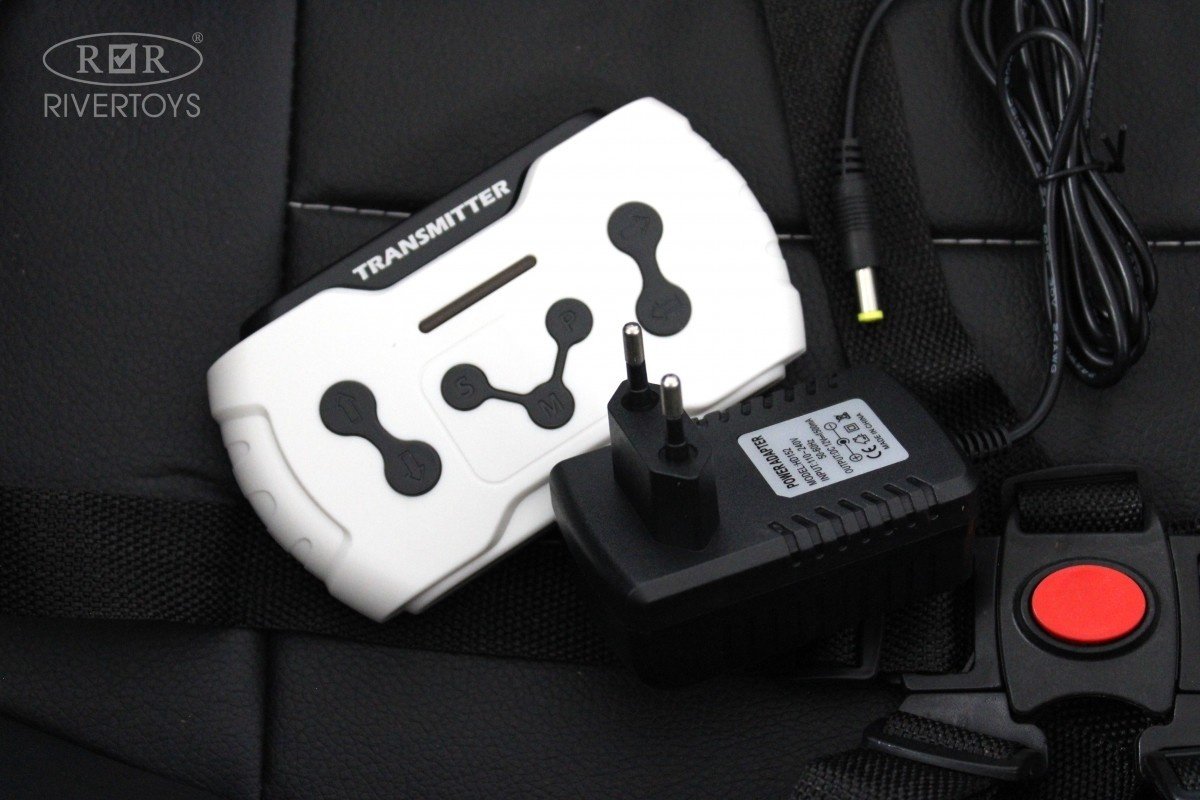 River Toys М222БХ белый купить,function inputValueFn(){if((0,signal2.mK)(node),node.value===REQUIRED_UNSET_VALUE)throw new root_effect_scheduler.buA(-950,null);return node.value}