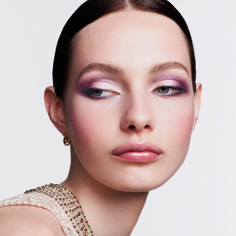 Dior тени прессованные Backstage 004 небесный пурпурный купить,NaN