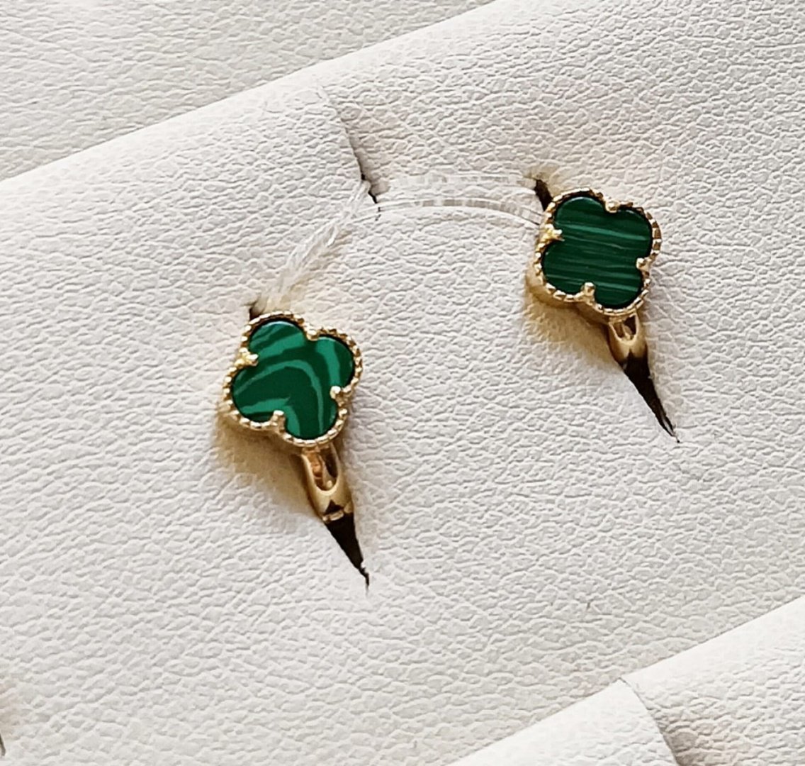 Серьги Zoloto.ru 803361 вес 1.54 г золото, эмаль купить,NaN