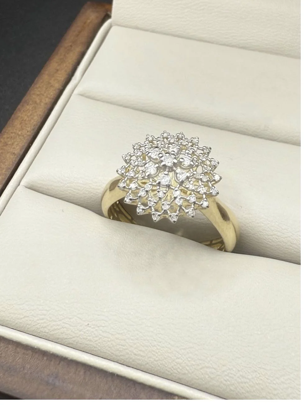 Комплект Luxrai бриллиант желтое золото 585 купить,NaN
