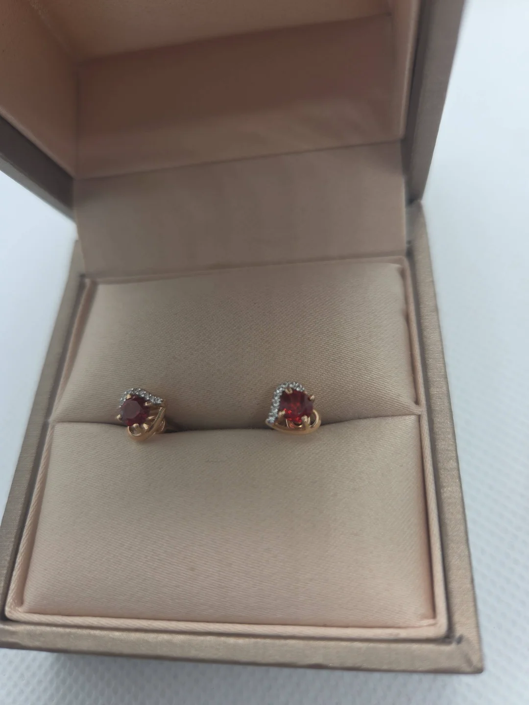 Пусеты Luxrai золото, красное золото гранат 585 купить,NaN